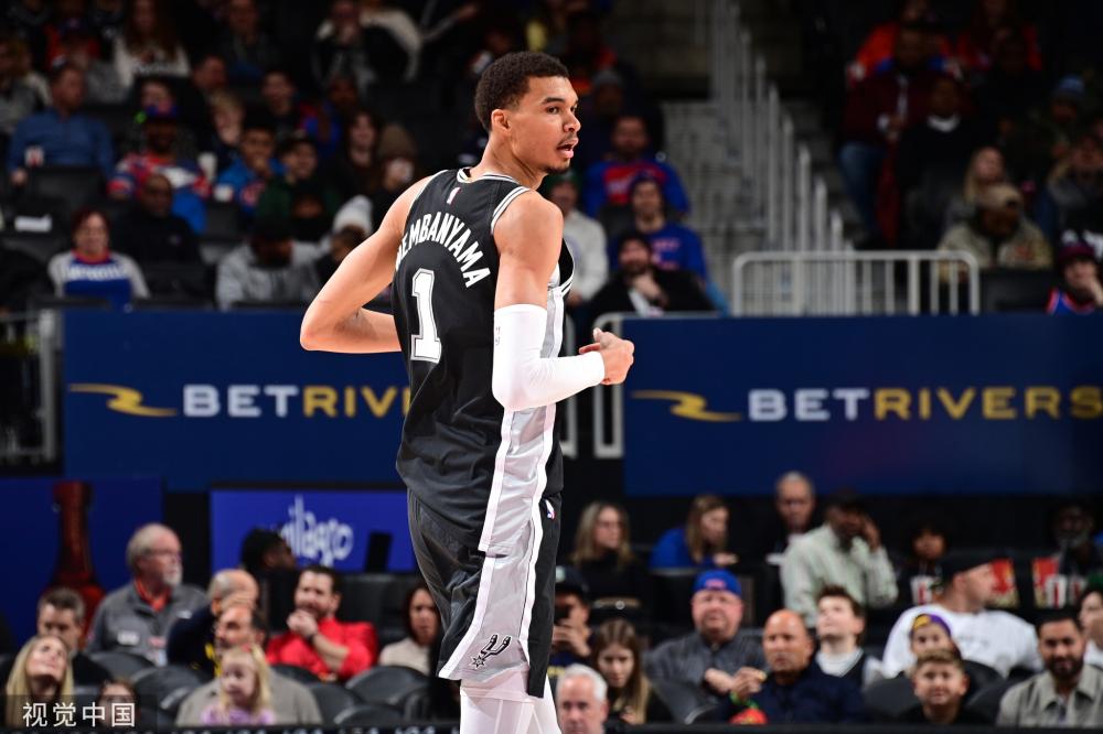 屡屡突破对 屡屡突破对