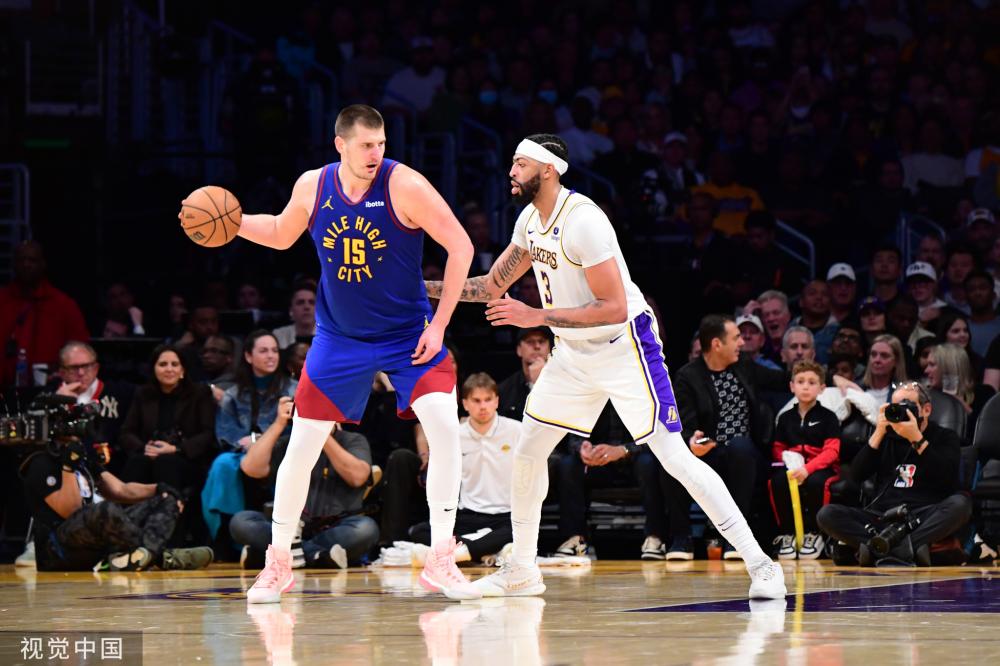 他通过自己 他通过自己