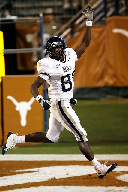 其背后不仅 其背后不仅